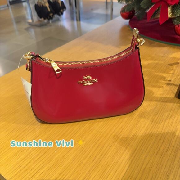 NWT Coach Teri Shoulder Bag Crossbody In Spazzolato Leather cv938 Ruby Gold - Picture 8 of 9